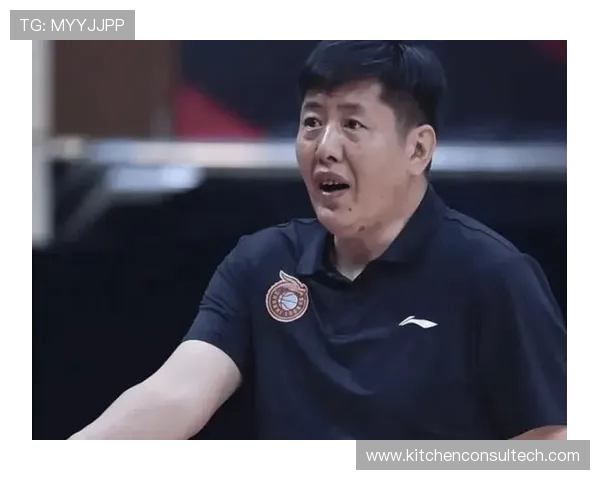 丁伟：面对新赛制挑战我们适应缓慢 赛季初期表现挣扎但仍在努力调整